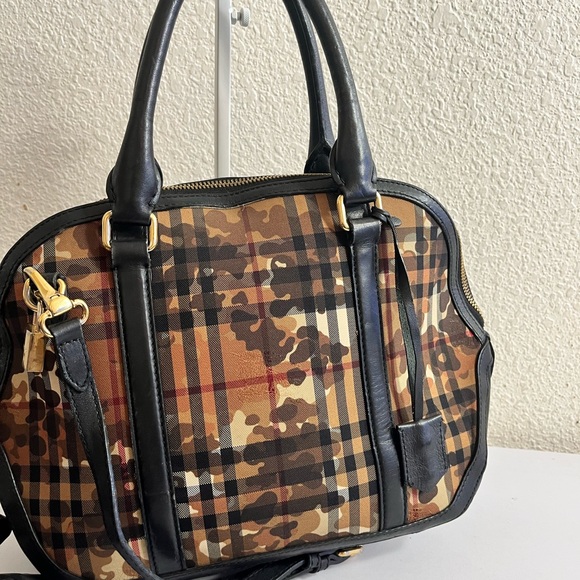 Burberry Camouflage check orchard bag - Picture 14 of 14